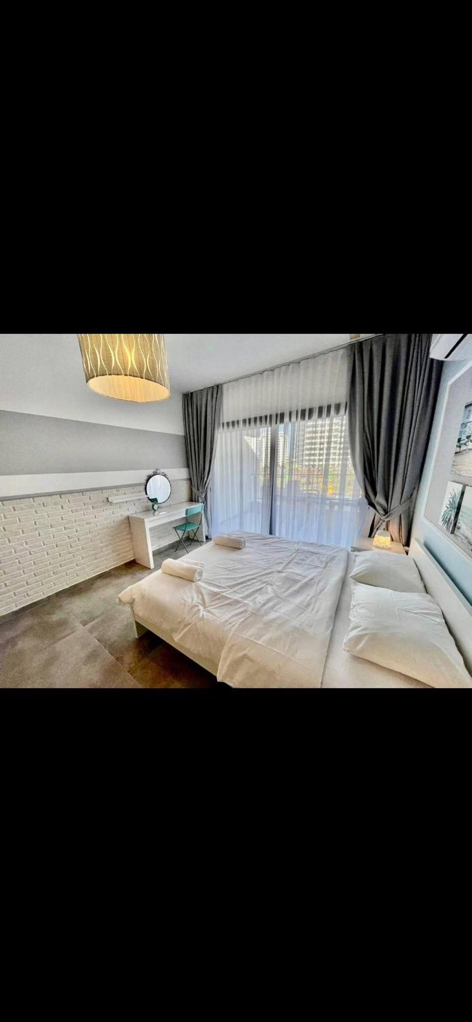 Caesars Flat Апартаменти *